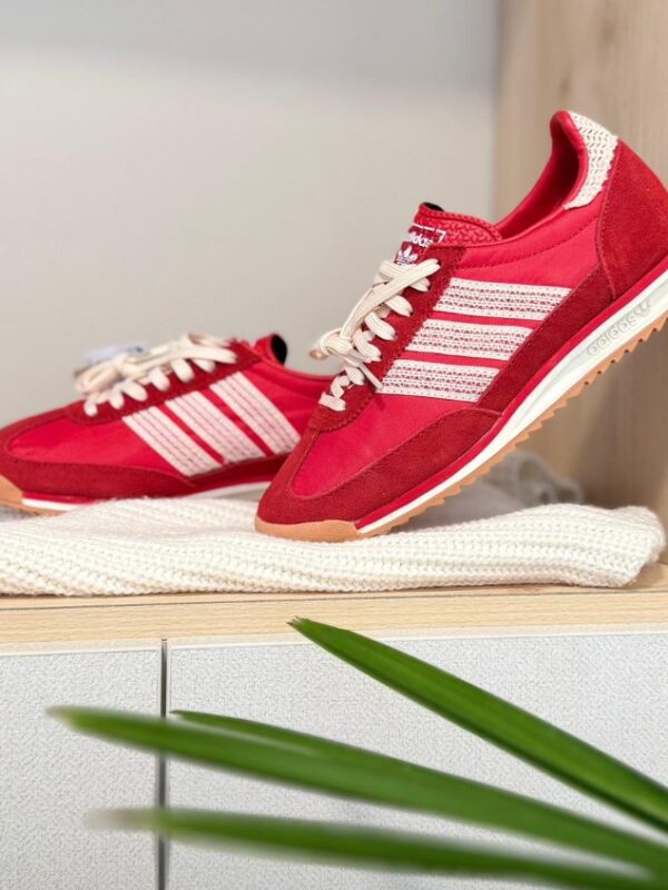 ADIDAS SL ROJA X BORDADO