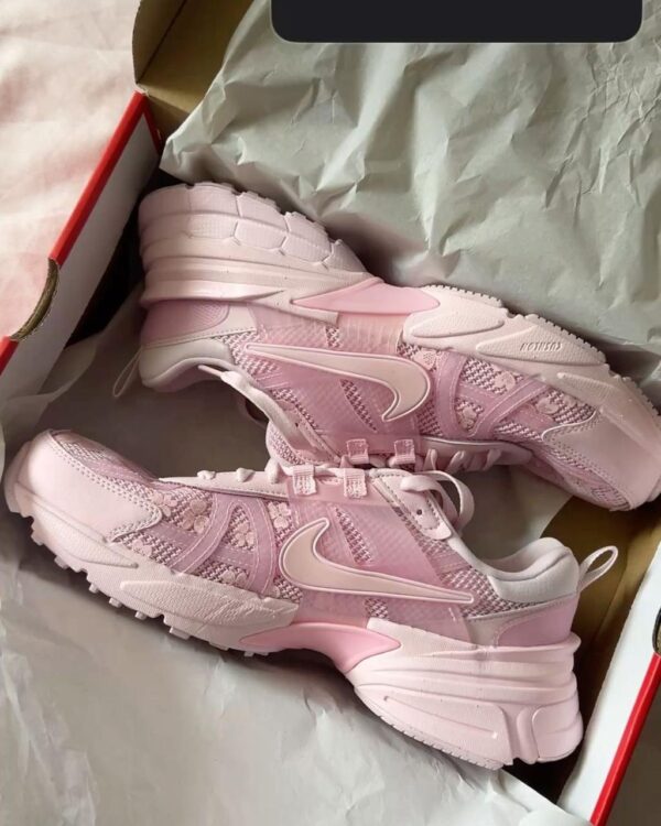 NIKE VK2 ROSA CREMA