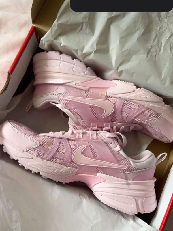 NIKE VK2 ROSA CREMA