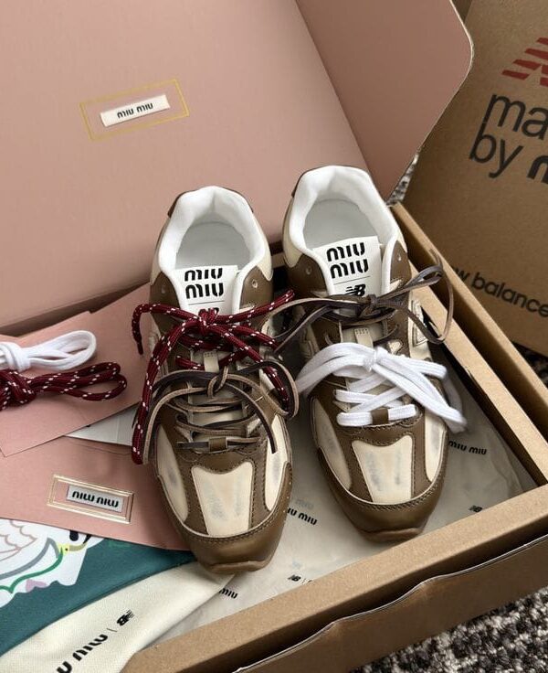 NEW BALANCE MIU MIU BROWN