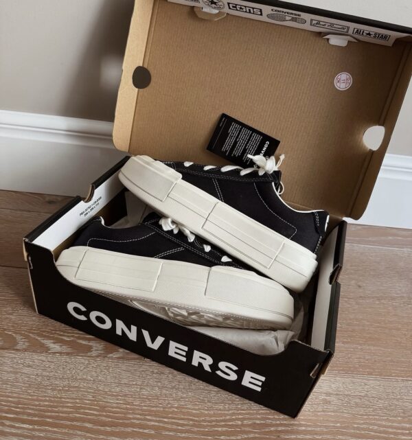 CONVERSE CRUISE NEGRA