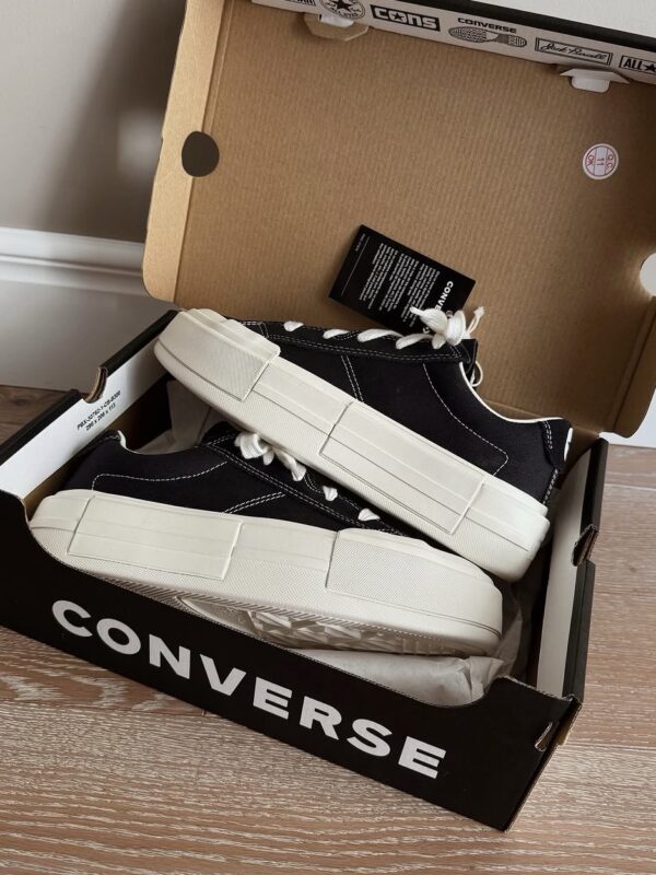 CONVERSE CRUISE NEGRA