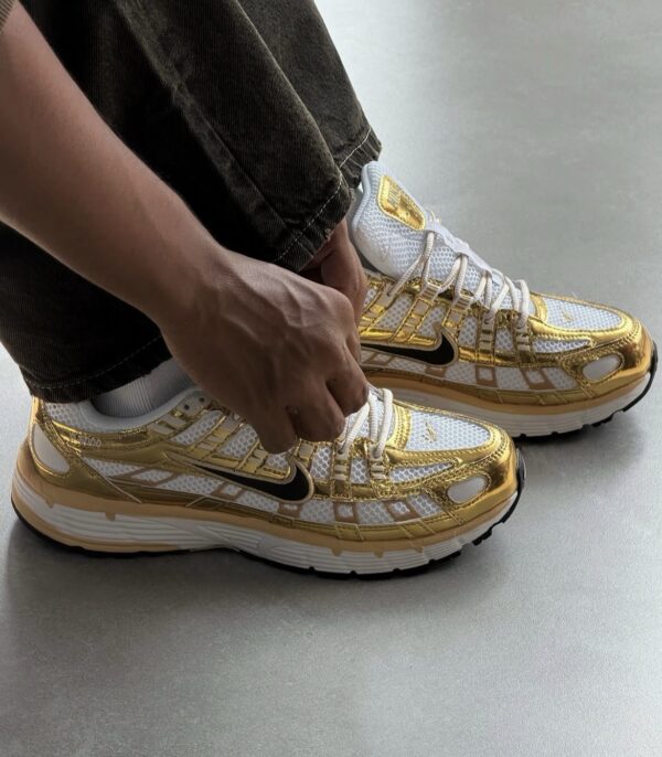 NIKE VOMERO X DORADO