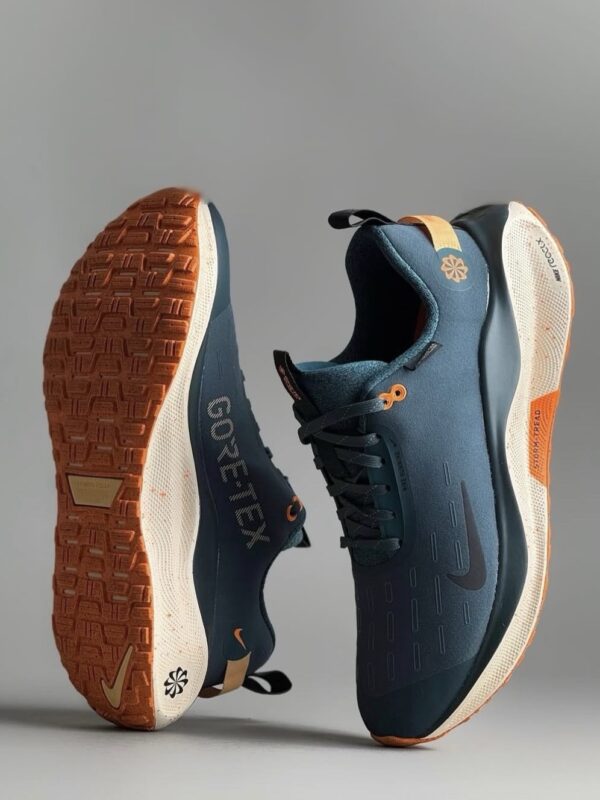 NIKE GORE-TEX