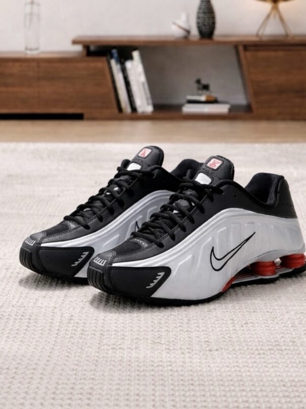 NIKE SHOX NEGRO METAL